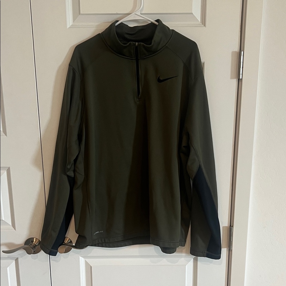 Nike Men’s Olive Green and Black Half-Zip Performance Pullover